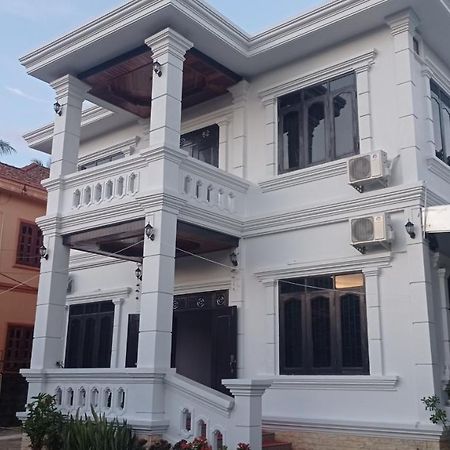 Inthavong Hotel/Guest House วังเวียง ภายนอก รูปภาพ