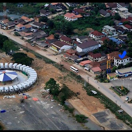 Inthavong Hotel/Guest House วังเวียง ภายนอก รูปภาพ