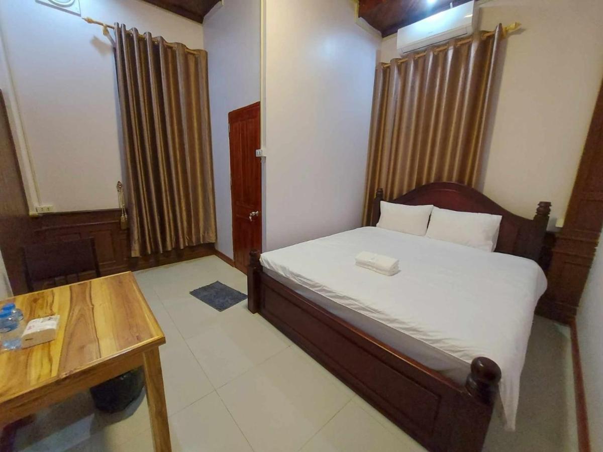 Inthavong Hotel/Guest House วังเวียง ภายนอก รูปภาพ