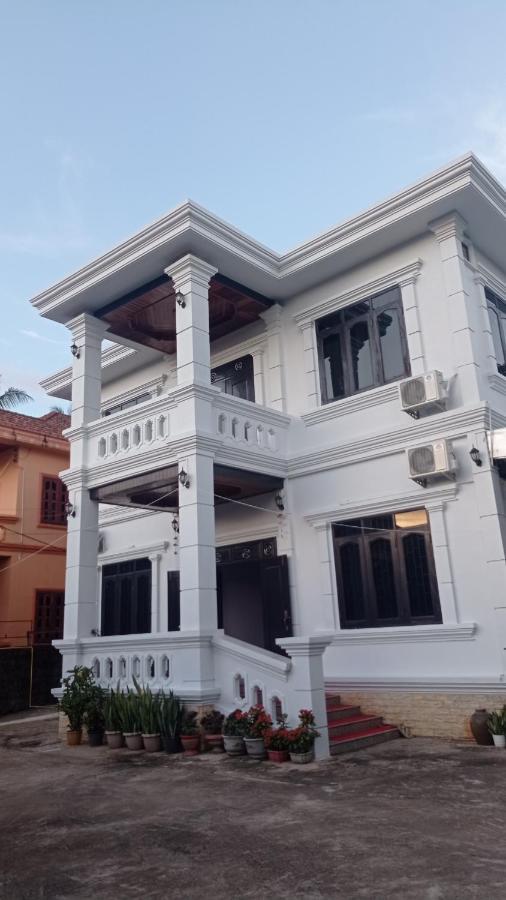 Inthavong Hotel/Guest House วังเวียง ภายนอก รูปภาพ