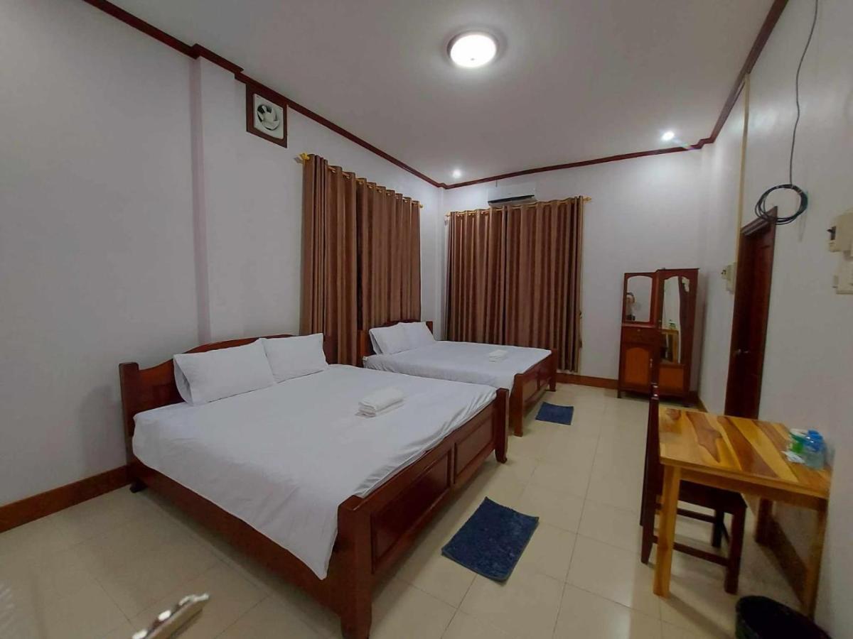 Inthavong Hotel/Guest House วังเวียง ภายนอก รูปภาพ